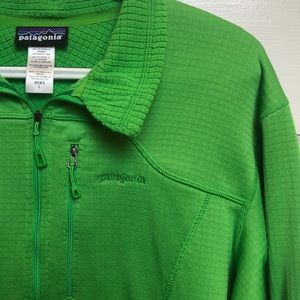 Men’s green Patagonia jacket